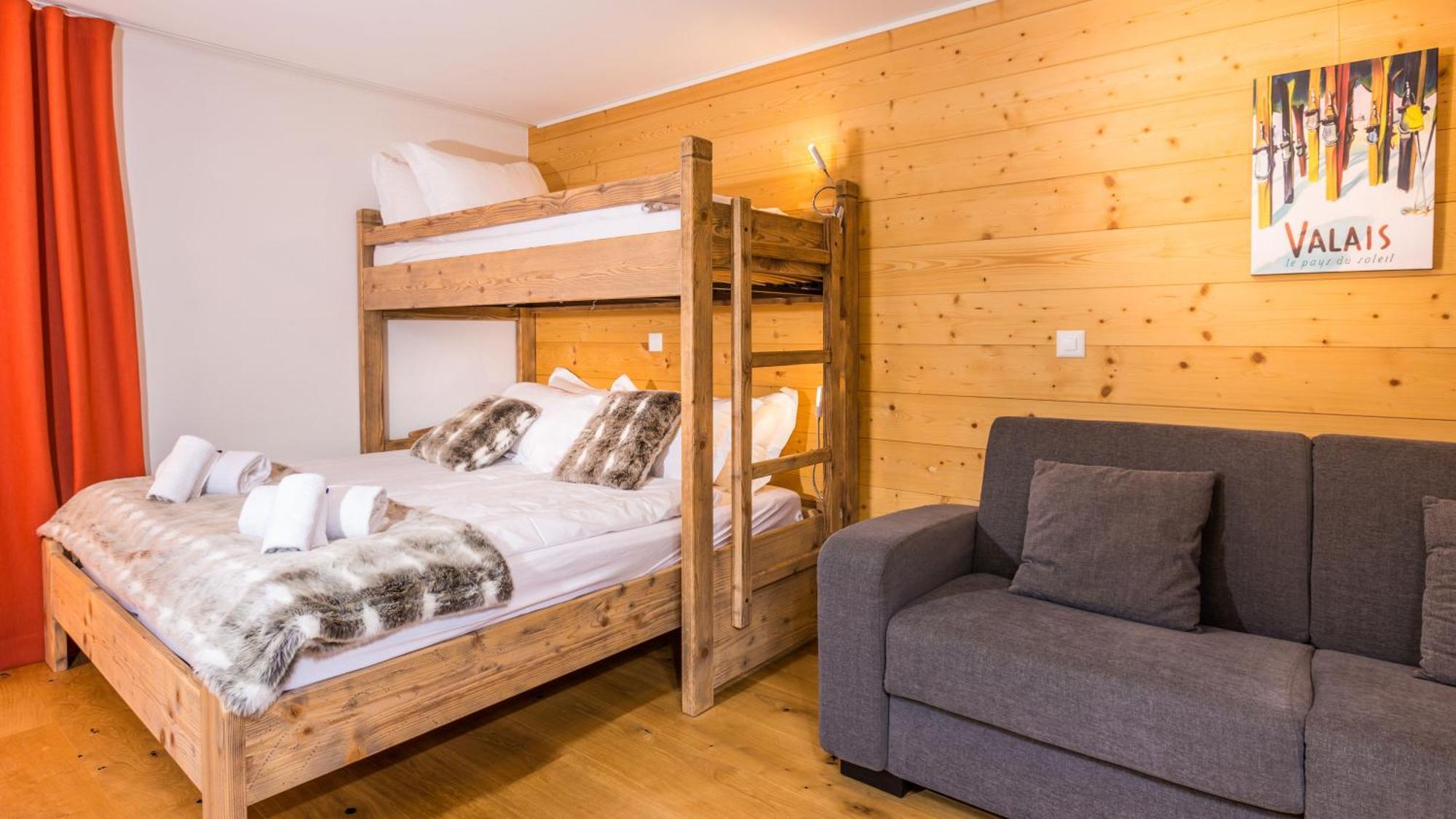 Chalet Les Rahâs by Mrs Miggins Grimentz Chambre photo